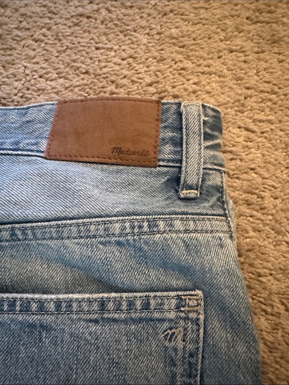 Madewell Darted Barrel Leg Crop Jean - 30 - Picture 5 of 5